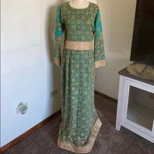 New long sleeve hijabi green dress size 14